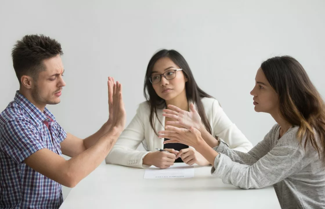 Image of couple arguing in family mediation Greater Manchester